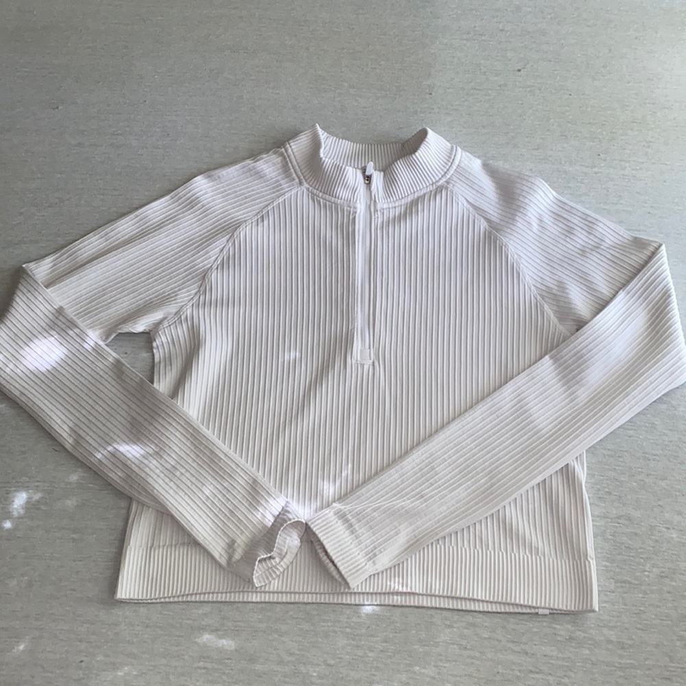 Lululemon Rest Less Cropped Half Zip - Picture 2 of 12